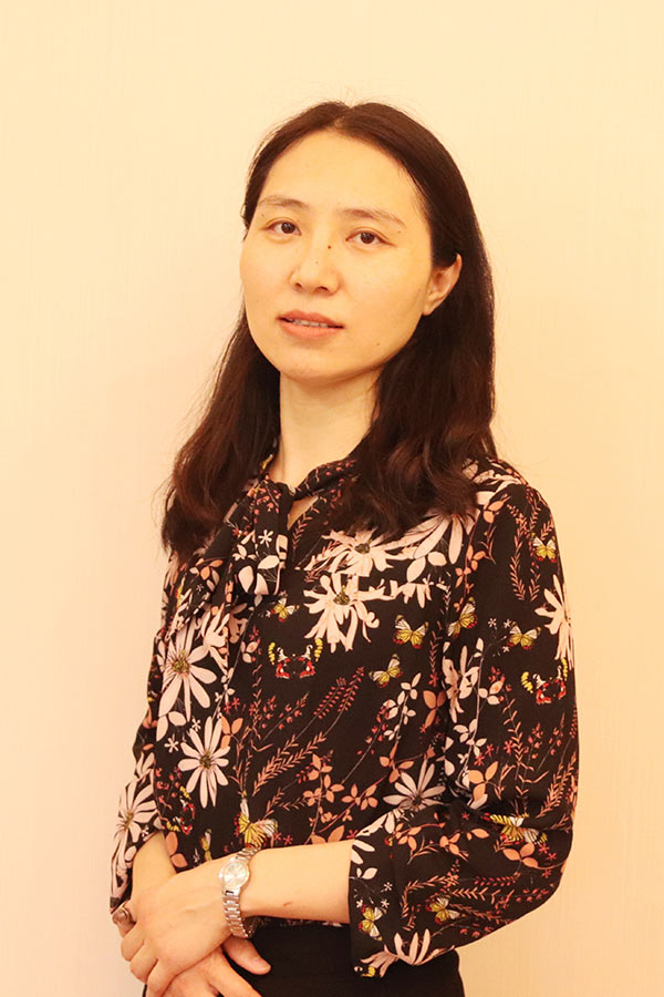 兴平王晓娜 研究生学历,毕业于华南师范大学
